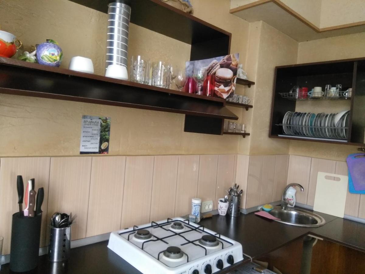 Гостевой Дом Ксения Hotell Sukhumi Eksteriør bilde