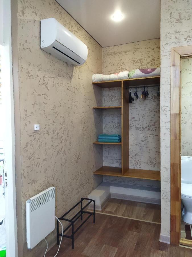 Гостевой Дом Ксения Hotell Sukhumi Eksteriør bilde