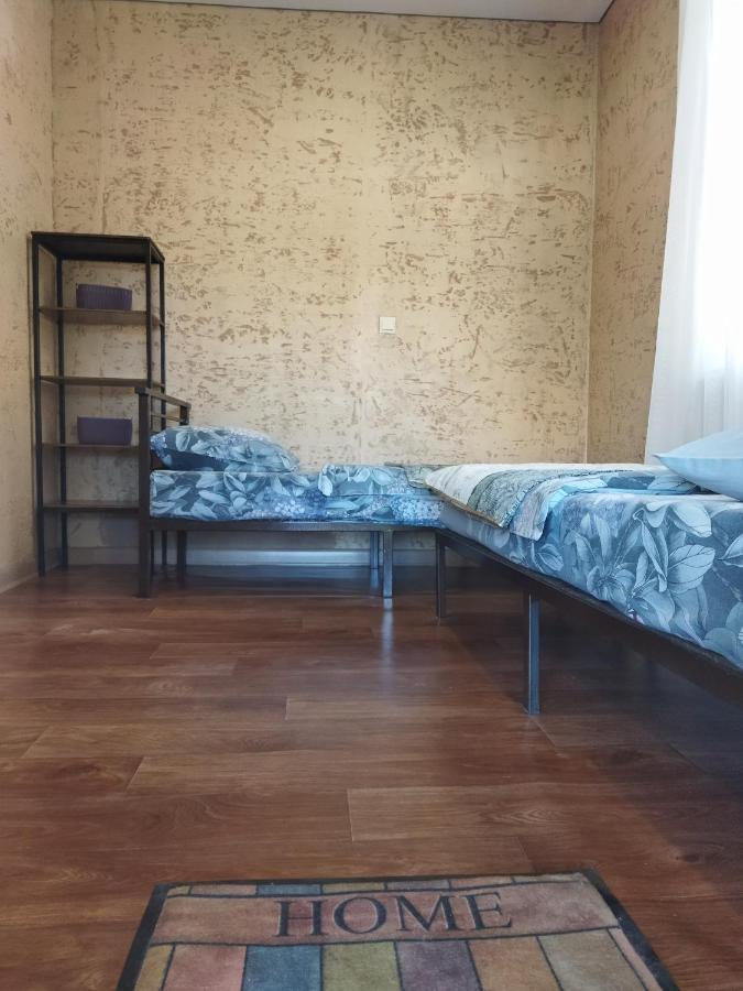 Гостевой Дом Ксения Hotell Sukhumi Eksteriør bilde