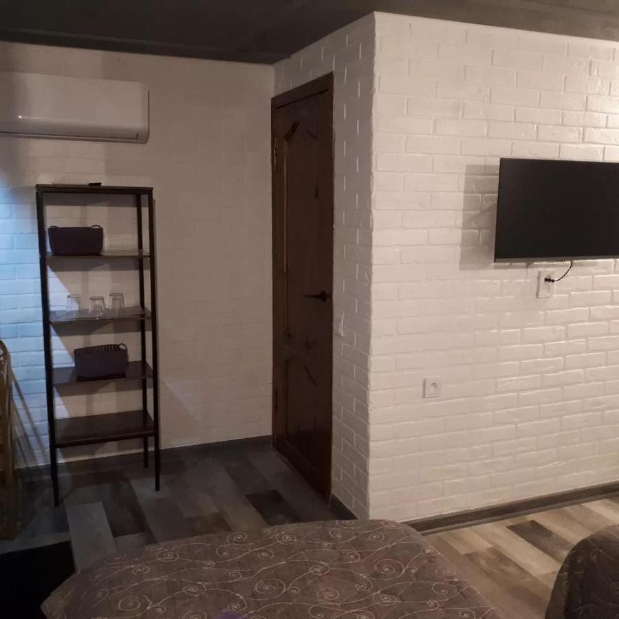 Гостевой Дом Ксения Hotell Sukhumi Eksteriør bilde